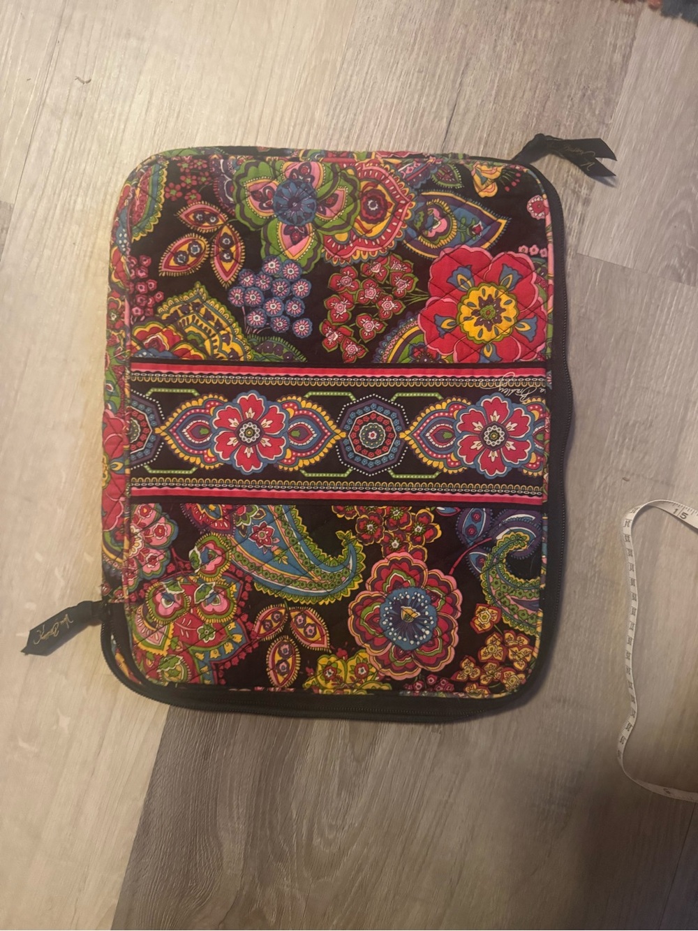 Vera Bradley Symphony In Hue Zippered Laptop/Tablet Sleeve *Retired Pattern*
